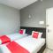 OYO 89885 Nice Stay Three Six Five Services - 诗巫