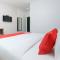 OYO 89915 East Mount Hotel