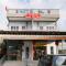 OYO 89915 East Mount Hotel