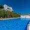 Oasis with terrace and sea view 2BR, garden & pool - Castillo de Sabinillas