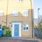4x Bed Elegant Home with Parking - 伊利