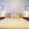 Tempe Ranch House with Fireplace Big Yard Near ASU - Темпі