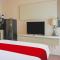 OYO Life 93044 Green View Residence