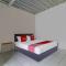 OYO 90809 Homestay Black Pink Merah Jambu Syariah