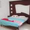 OYO Life 90989 Lee Dug Tretes Residence
