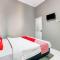 OYO Life 91239 Kost Rosandy House Yogyakarta