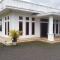 SPOT ON 92777 Leheran Homestay Near CHR FARM