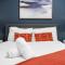 CozySuites Modern 1BR in Downtown Pitts 7