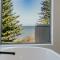 The Dual Family Entertainer 9 Esplanade Victor Harbor - Linen Included - Luxury - Seafront