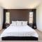 Desert Escape Home with 3BD 3BA with Pool and Jacuzzi - Wildomar