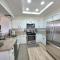 Desert Escape Home with 3BD 3BA with Pool and Jacuzzi - Wildomar