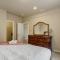 Clear Creek Cozy Getaway with Private Patio - Pikeview