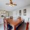 Bright & Cozy Upper Unit in Denver - دنفر