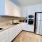 Elegant Apt with Balcony & Sea View by FeelHome - Netanja