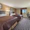 Super 8 by Wyndham Higginsville