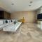 Palm Haven Luxe 3 Bed Townhouse with Private Pool - 迪拜