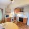 04B9 Beautiful T3 in the heart of lavender - pool - Brunet