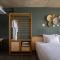 Leaf Beachfront Hotel Da Nang