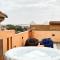 Boho Getaway with Pyramids View & Jacuzzi - Giza