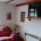 Inviting 2-Bed Cottage in Newcastle Emlyn