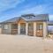 5 Mi to Bear Lake State Park Home with Deck - Garden City