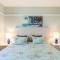 Private Pool Pond Views Bonus Lounge in Gated Naples Community Drive to Dining Sand - Neapol