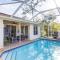 Private Pool Pond Views Bonus Lounge in Gated Naples Community Drive to Dining Sand - Neapol