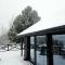 Lakefront cottage with jacuzzi - Borgarnes
