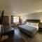 Pine Needles Inn - جبل شاستا