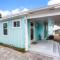 Beach House w Backyard