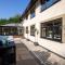 Rainbow Cottage, A Detached House with Hot Tub and private parking - أورمسكيرك
