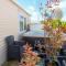 A & C Lodge plot 41 - HOT TUB - 1 double bedroom- 1 twin room 2 bathrooms 4 pm check in NO COMMERCIAL VANS - PLOT 41 Check in 4 pm - High Hesket