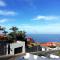 Apartment with beautiful ocean views