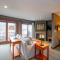 A125 Studio Lake View