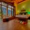 4 Bedroom Luxury Bungalow in Manali with Beautiful Scenic Mountain & Orchard View - Manāli
