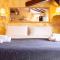Vatican Gold Loft