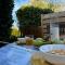 La Maisonnette - 2 chambres, parking, jardinet & calme