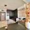 SUMMERLAND Sea View Penthouse & Jacuzzi