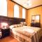 Attache Hotel