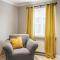 Superb 3 Bed Home Away from Home in Glasgow, just off M8 with free parking Superb 3 Bed Home Away from Home in Glasgow, just off M8 with free parking