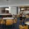 Courtyard by Marriott Salisbury - ساليسبري