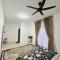 Embun Homestay Puchong,Selangor Semi D 10pax 5R4B 6-7CarPark - Пучонг