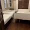 6 beds including 4 double beds and 2 single sofa beds in 1 bedroom and 1 living room apartment - 奥克兰