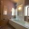 A luxurious villa with a view of a lush park and Mount Fuji - Šizuoka