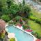 Sloth Premium Riverfront Jungle Villa with Jacuzzi and Pool