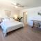 Bohemian Beach Pad with 5 beds, Patio & Non-pickup-truck Parking - لونغ بيتش