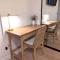 Bohemian Beach Pad with 5 beds, Patio & Non-pickup-truck Parking - لونغ بيتش