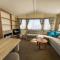 Great Caravan For Hire By The Beach In Norfolk, By Hunstanton Beach Ref 13005L - Hunstanton