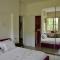 Villa with a View and Pool - Longone al Segrino