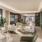 Velvet Dusk Suite - Lv 29 above the new Star Casino in BNEs new Land Mark Building, Free Carpark available for long bookings